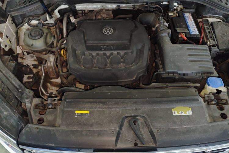 Used Volkswagen Tayron 2020 330TSI Two-Wheel Drive Luxury Smart Connectivity Version Engine Bay