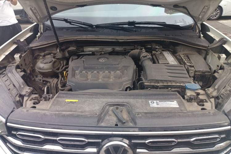 Used Volkswagen Tayron 2020 330TSI Two-Wheel Drive Luxury Smart Connectivity Version Engine Bay