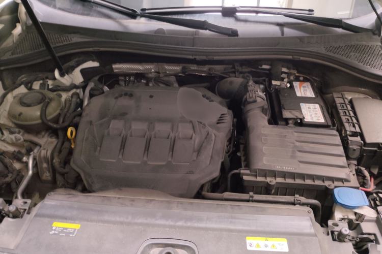 Used Volkswagen Tayron 2020 330TSI Two-Wheel Drive Luxury Smart Connectivity Version Engine Bay