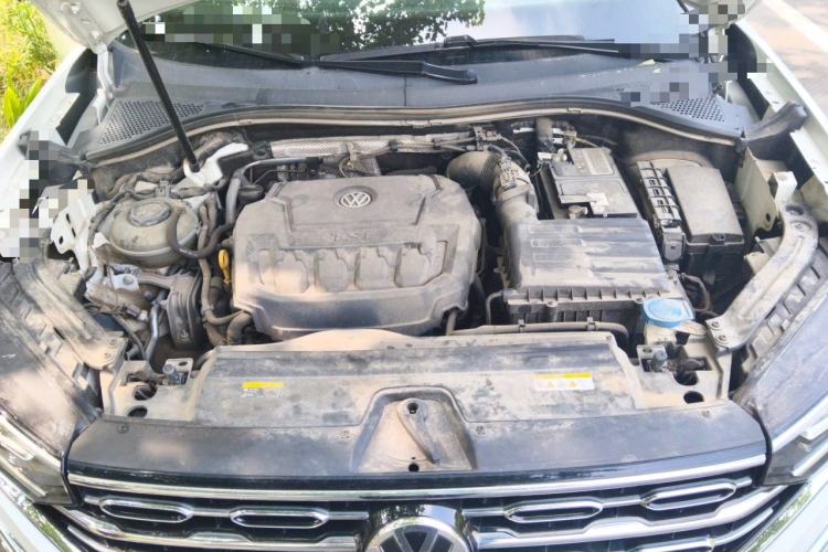 Used Volkswagen Tayron 2020 330TSI Two-Wheel Drive Luxury Smart Connectivity Version Engine Bay