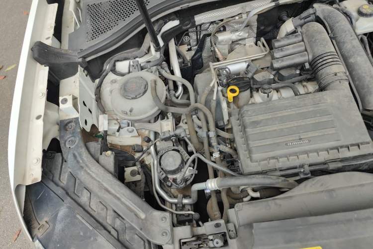 Used Volkswagen Tayron 2020 280TSI Two-Wheel Drive Luxury Connect Edition Engine Bay Right