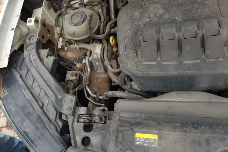 Used Volkswagen Tayron 2020 330TSI Two-Wheel Drive Luxury Smart Connectivity Version Engine Bay Right