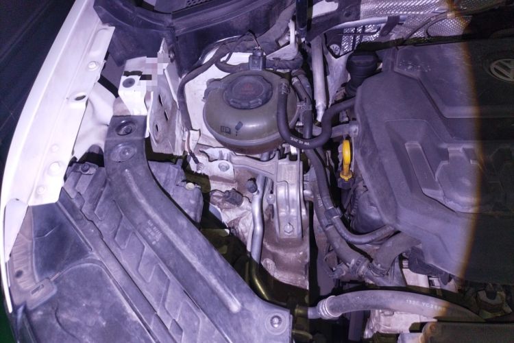 Used Volkswagen Tayron 2020 330TSI Two-Wheel Drive Luxury Smart Connectivity Version Engine Bay Right