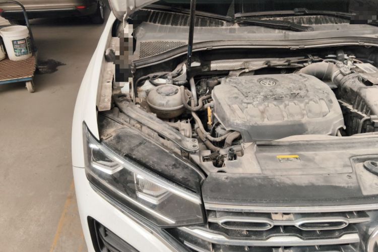 Used Volkswagen Tayron 2020 330TSI Two-Wheel Drive Luxury Smart Connectivity Version Engine Bay Right
