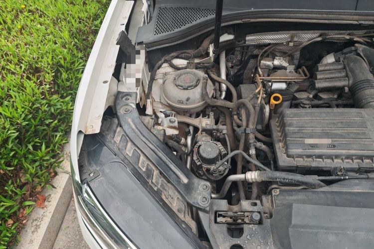 Used Volkswagen Tayron 2020 280TSI Two-Wheel Drive Luxury Connect Edition Engine Bay Right