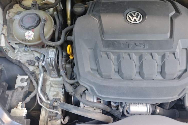 Used Volkswagen Tayron 2020 330TSI Two-Wheel Drive Luxury Smart Connectivity Version Engine Bay Right