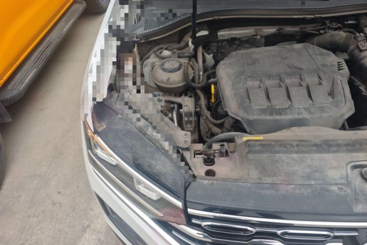 Used Volkswagen Tayron 2020 330TSI Two-Wheel Drive Luxury Connected Pro Edition Engine Bay Right