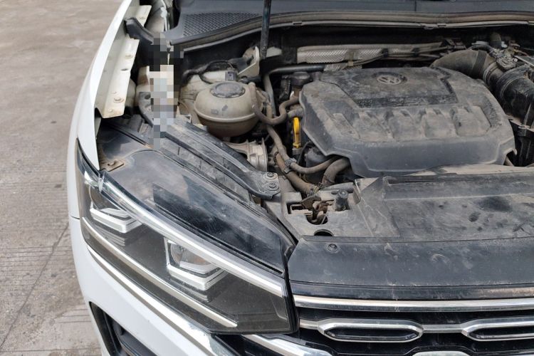 Used Volkswagen Tayron 2020 330TSI Two-Wheel Drive Luxury Smart Connectivity Version Engine Bay Right