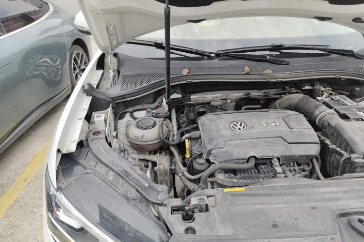 Used Volkswagen Tayron 2020 380TSI All-Wheel Drive R-Line Connected Version Engine Bay Right