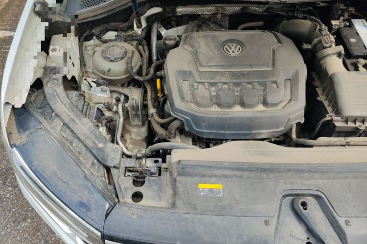 Used Volkswagen Tayron 2020 330TSI Two-Wheel Drive Luxury Connected Pro Edition Engine Bay Right