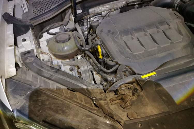 Used Volkswagen Tayron 2020 330TSI Two-Wheel Drive Luxury Smart Connectivity Version Engine Bay Right