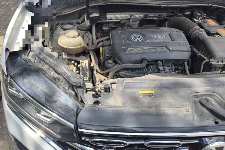 Used Volkswagen Tayron 2020 380TSI All-Wheel Drive R-Line Connected Version Engine Bay Right