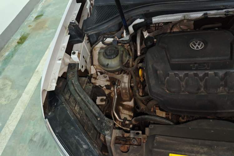 Used Volkswagen Tayron 2020 330TSI Two-Wheel Drive Luxury Smart Connectivity Version Engine Bay Right