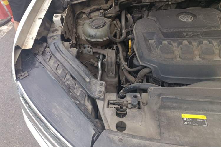 Used Volkswagen Tayron 2020 330TSI Two-Wheel Drive Luxury Smart Connectivity Version Engine Bay Right
