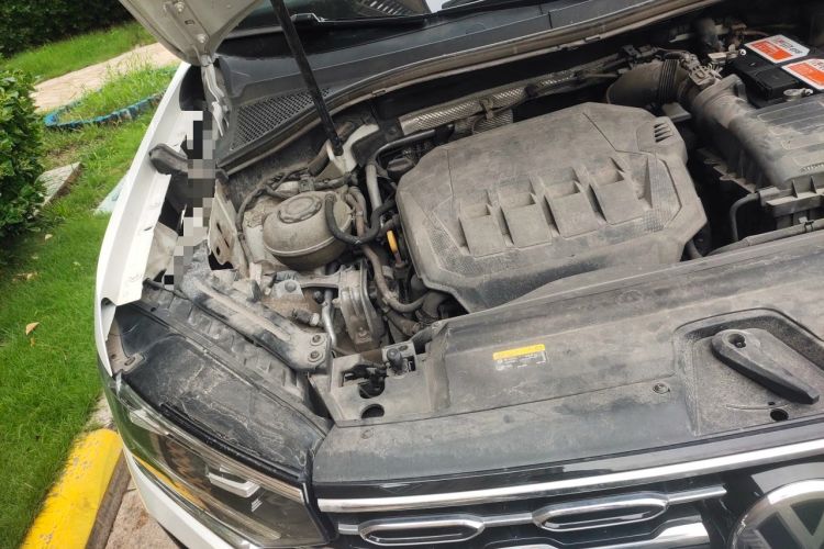 Used Volkswagen Tayron 2020 330TSI Two-Wheel Drive Luxury Smart Connectivity Version Engine Bay Right