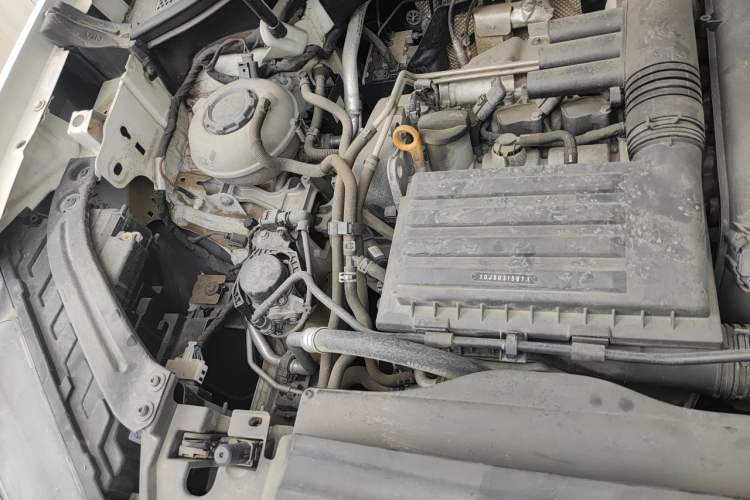 Used Volkswagen Tayron 2020 280TSI Two-Wheel Drive Luxury Connect Edition Engine Bay Right