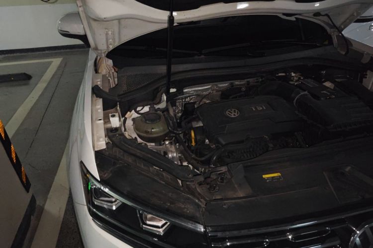 Used Volkswagen Tayron 2020 380TSI All-Wheel Drive R-Line Connected Version Engine Bay Right