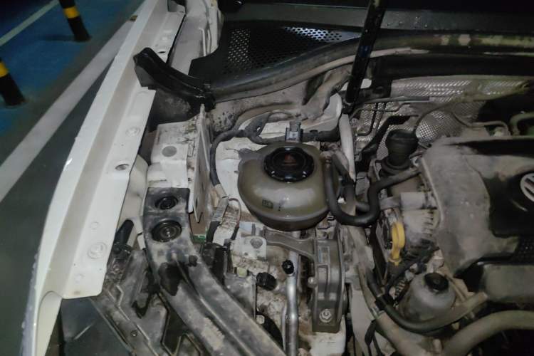 Used Volkswagen Tayron 2020 380TSI All-Wheel Drive R-Line Connected Version Engine Bay Right