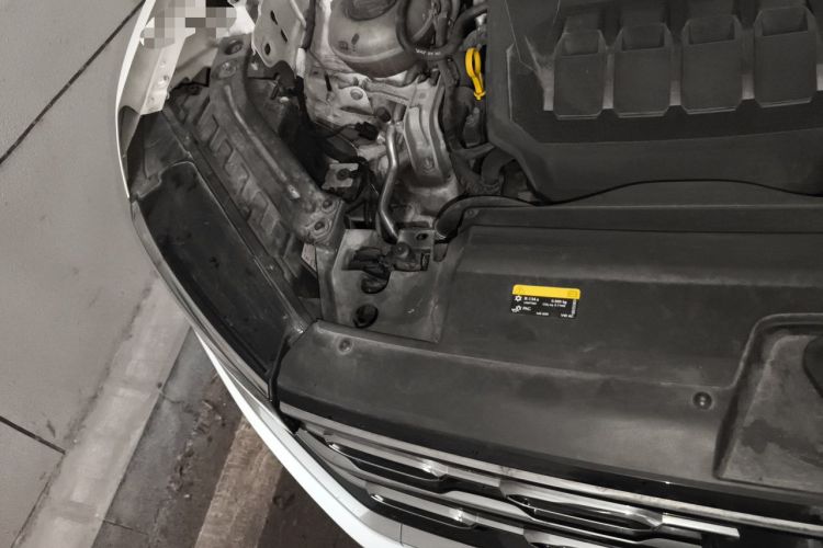 Used Volkswagen Tayron 2020 330TSI Two-Wheel Drive Luxury Smart Connectivity Version Engine Bay Right