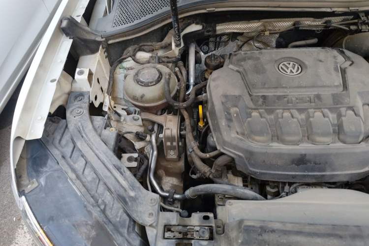 Used Volkswagen Tayron 2020 330TSI Two-Wheel Drive Luxury Smart Connectivity Version Engine Bay Right
