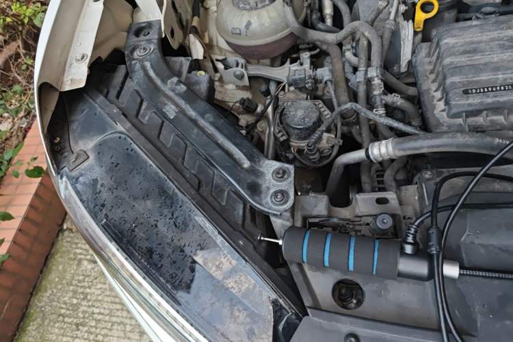 Used Volkswagen Tayron 2020 280TSI Two-Wheel Drive Luxury Connect Edition Engine Bay Right