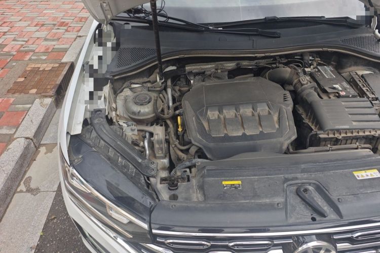 Used Volkswagen Tayron 2020 330TSI Two-Wheel Drive Luxury Connected Pro Edition Engine Bay Right