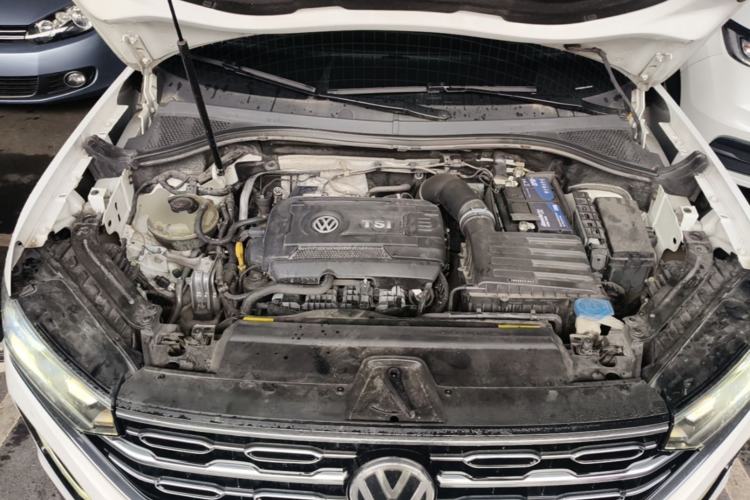 Used Volkswagen Tayron 2020 380TSI Four-Wheel Drive Luxury Connect Pro Edition Engine Bay