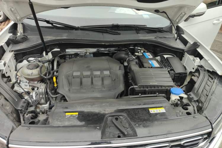 Used Volkswagen Tayron 2020 330TSI Two-Wheel Drive Luxury Smart Connectivity Version Engine Bay