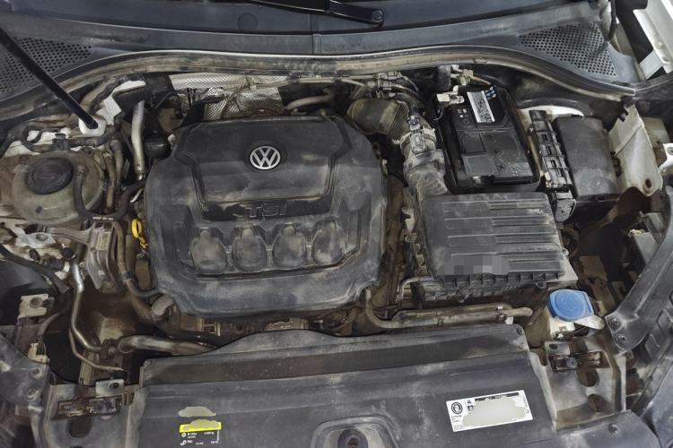 Used Volkswagen Tayron 2020 330TSI Two-Wheel Drive Luxury Smart Connectivity Version Engine Bay