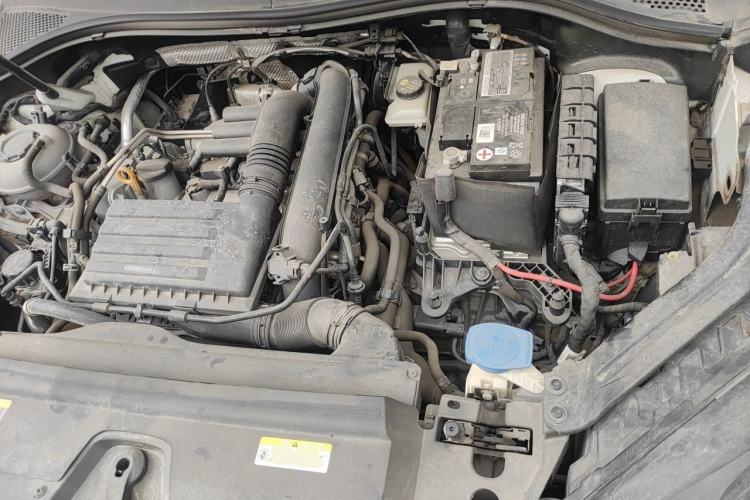 Used Volkswagen Tayron 2020 280TSI Two-Wheel Drive Luxury Connect Edition Engine Bay