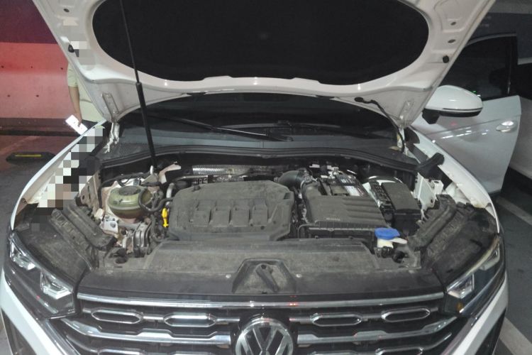 Used Volkswagen Tayron 2020 330TSI Two-Wheel Drive Luxury Connected Pro Edition Engine Bay