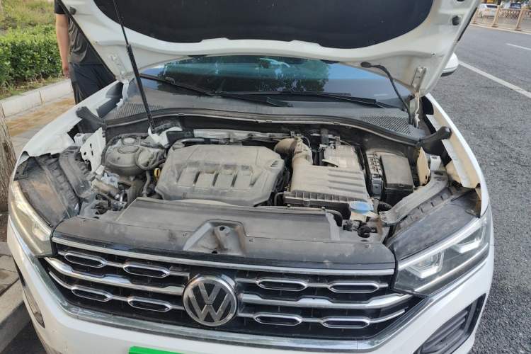 Used Volkswagen Tayron 2020 330TSI Two-Wheel Drive Luxury Connected Pro Edition Engine Bay