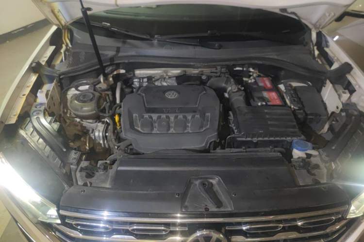 Used Volkswagen Tayron 2020 330TSI Two-Wheel Drive Luxury Smart Connectivity Version Engine Bay