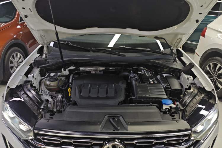 Used Volkswagen Tayron 2020 330TSI Two-Wheel Drive Luxury Connected Pro Edition Engine Bay