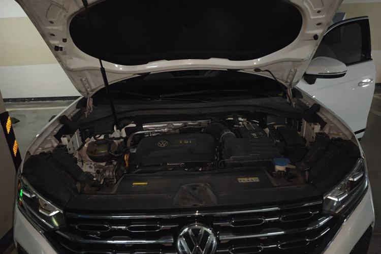 Used Volkswagen Tayron 2020 380TSI All-Wheel Drive R-Line Connected Version Engine Bay