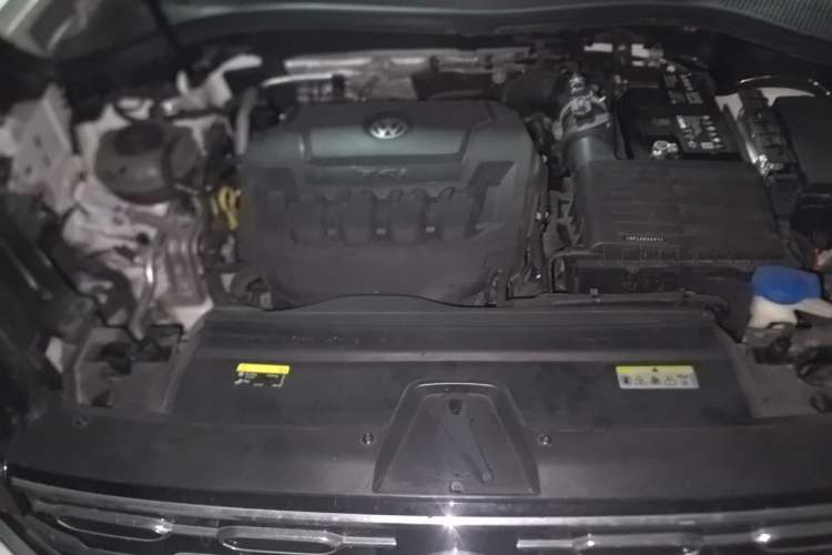 Used Volkswagen Tayron 2020 330TSI Two-Wheel Drive Luxury Smart Connectivity Version Engine Bay