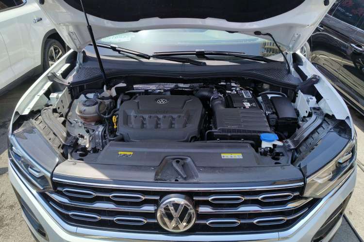 Used Volkswagen Tayron 2020 330TSI Two-Wheel Drive Luxury Smart Connectivity Version Engine Bay