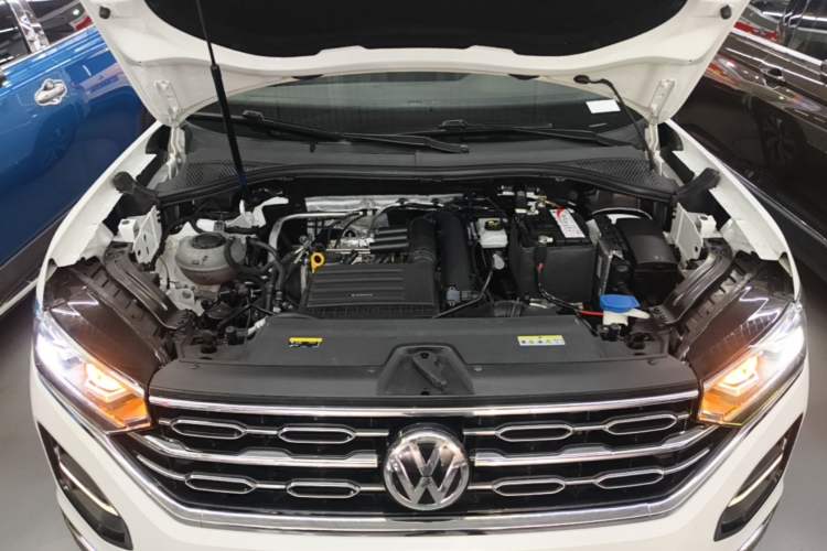 Used Volkswagen Tayron 2020 280TSI Two-Wheel Drive Luxury Connect Edition Engine Bay