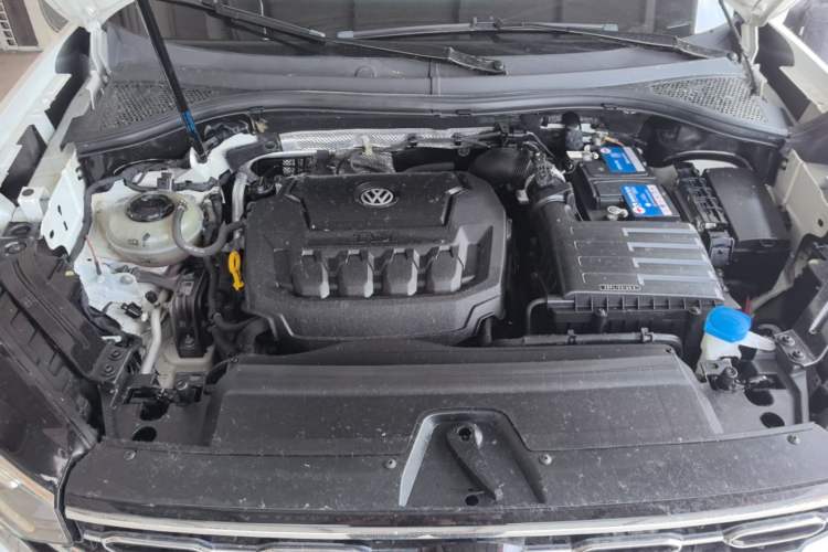 Used Volkswagen Tayron 2020 330TSI Two-Wheel Drive Luxury Smart Connectivity Version Engine Bay