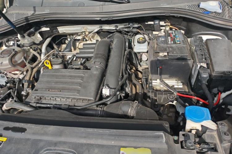 Used Volkswagen Tayron 2020 280TSI Two-Wheel Drive Luxury Connect Edition Engine Bay