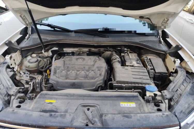 Used Volkswagen Tayron 2020 330TSI Two-Wheel Drive Luxury Smart Connectivity Version Engine Bay
