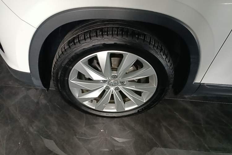 Used Volkswagen Tayron 2020 330TSI Two-Wheel Drive Luxury Connected Pro Edition Exterior 4