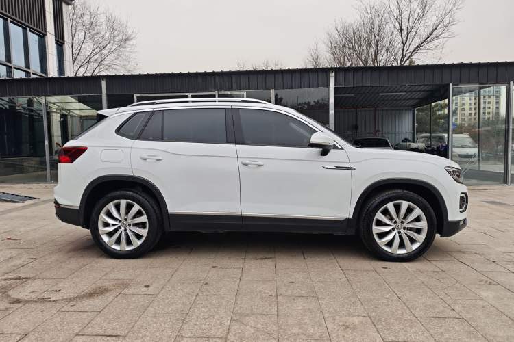 Used Volkswagen Tayron 2020 330TSI Two-Wheel Drive Luxury Connected Pro Edition Exterior 4