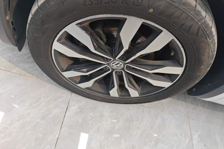 Used Volkswagen Tayron 2020 380TSI All-Wheel Drive R-Line Connected Version Exterior 4