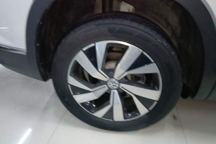 Used Volkswagen Tayron 2020 330TSI Two-Wheel Drive Luxury Smart Connectivity Version Exterior 5
