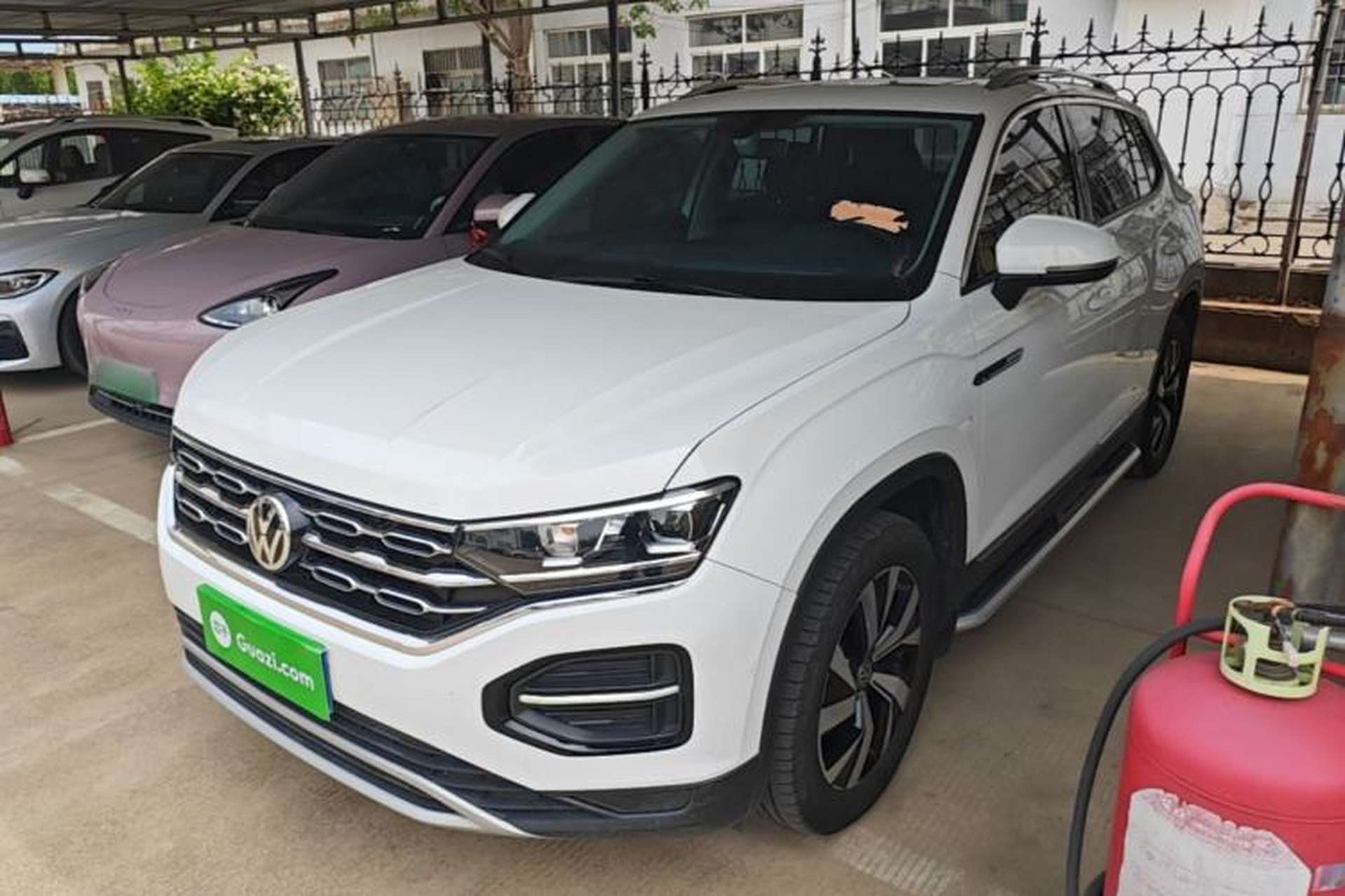 Used Volkswagen Tayron 2020 330TSI Two-Wheel Drive Luxury Smart Connectivity Version Front Left 45 Deg