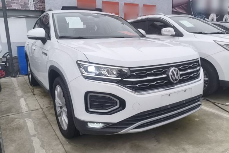 Used Volkswagen Tayron 2020 330TSI Two-Wheel Drive Luxury Connected Pro Edition Front Right 45 Deg
