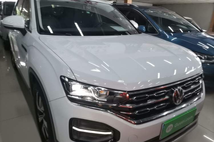 Used Volkswagen Tayron 2020 330TSI Two-Wheel Drive Luxury Smart Connectivity Version Front Right 45 Deg