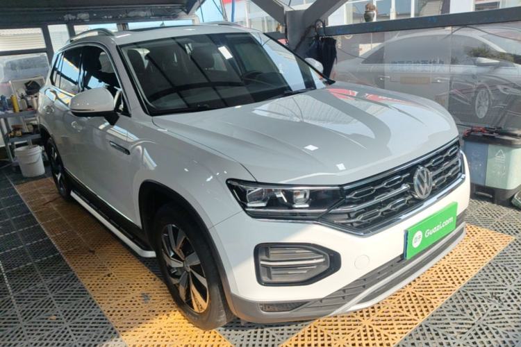 Used Volkswagen Tayron 2020 330TSI Two-Wheel Drive Luxury Smart Connectivity Version Front Right 45 Deg