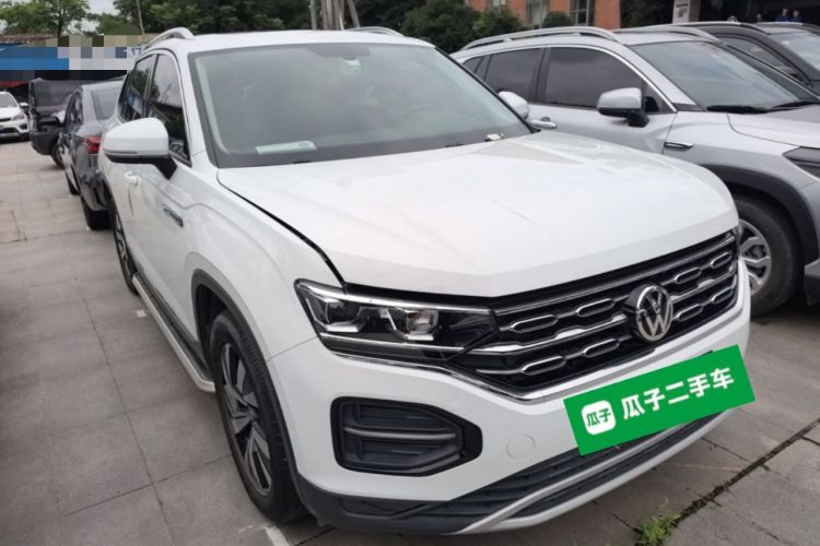 Used Volkswagen Tayron 2020 330TSI Two-Wheel Drive Luxury Smart Connectivity Version Front Right 45 Deg